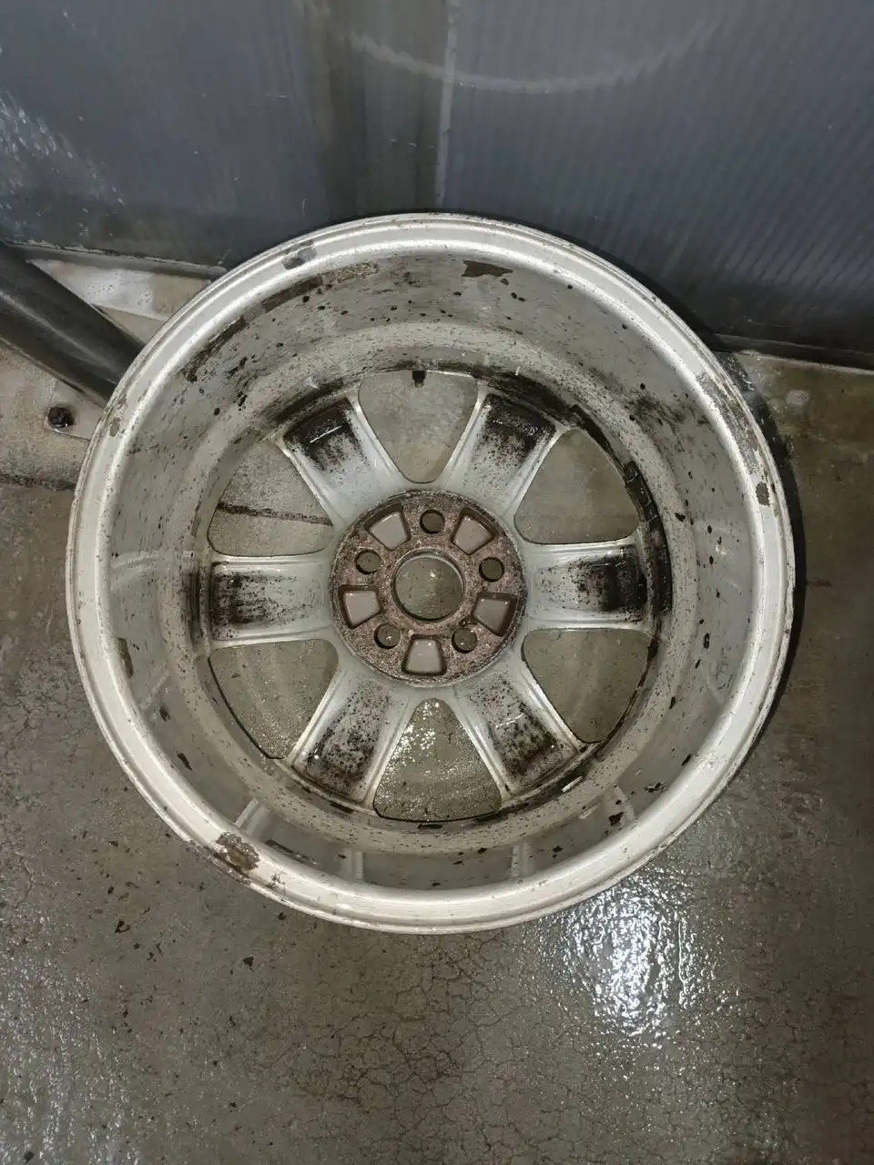 Диски на Авенсис