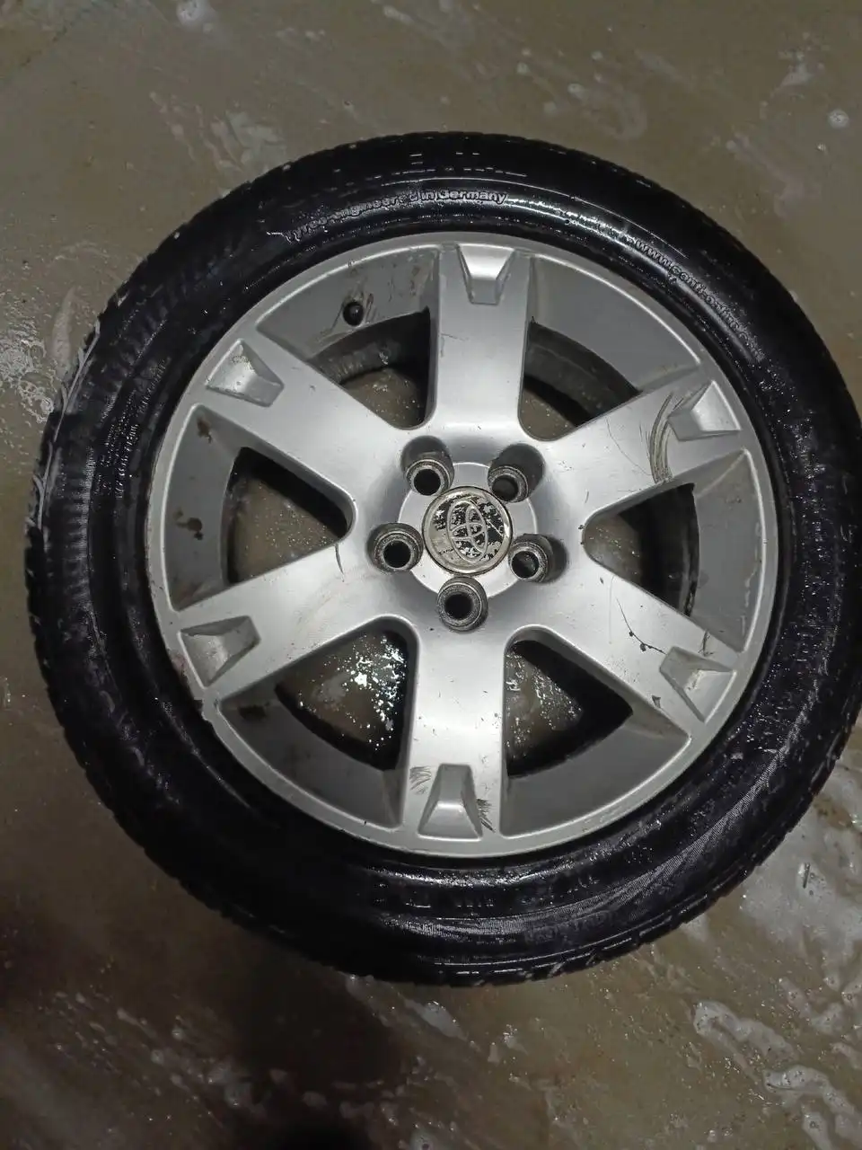 Диски на Авенсис