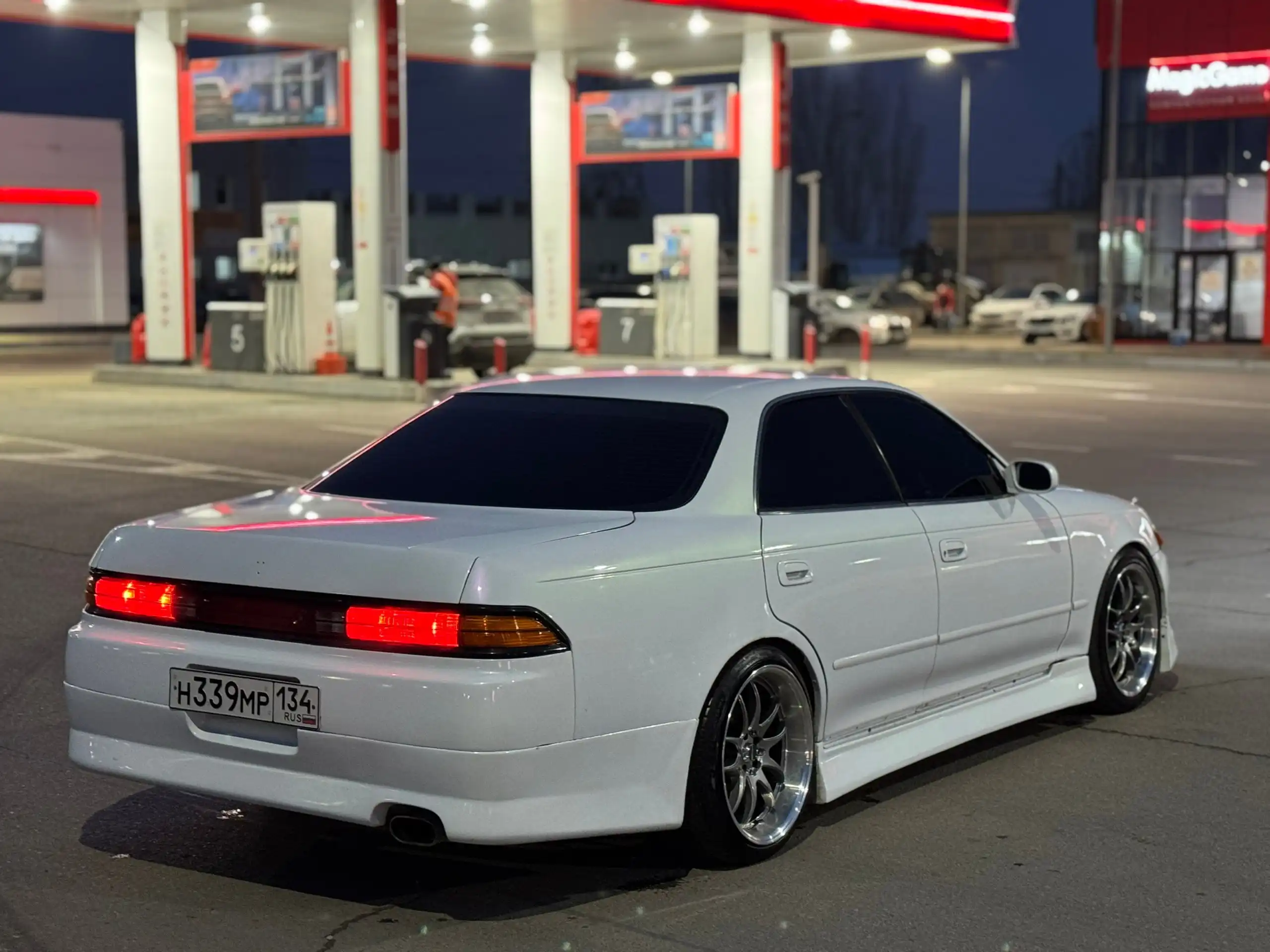 TOYOTA Mark II 1995 года в идеальном состоянии