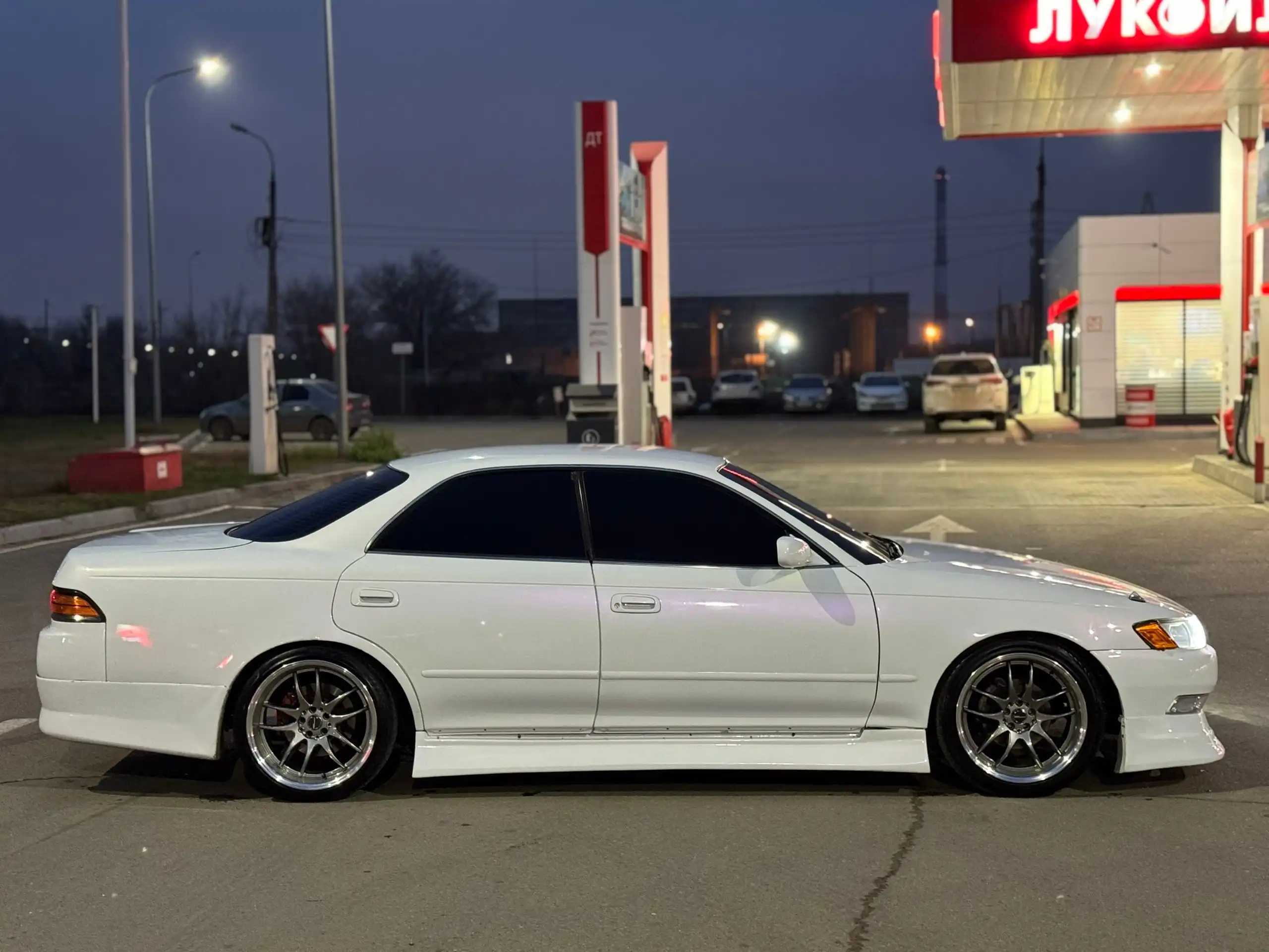 TOYOTA Mark II 1995 года в идеальном состоянии