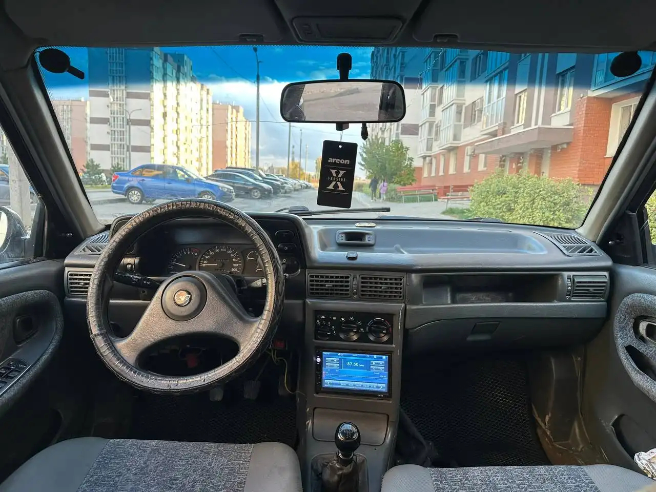 Нексия Гур с кондиционером и планшетом