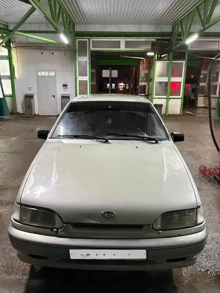 Автомобиль 2005 года выпуска