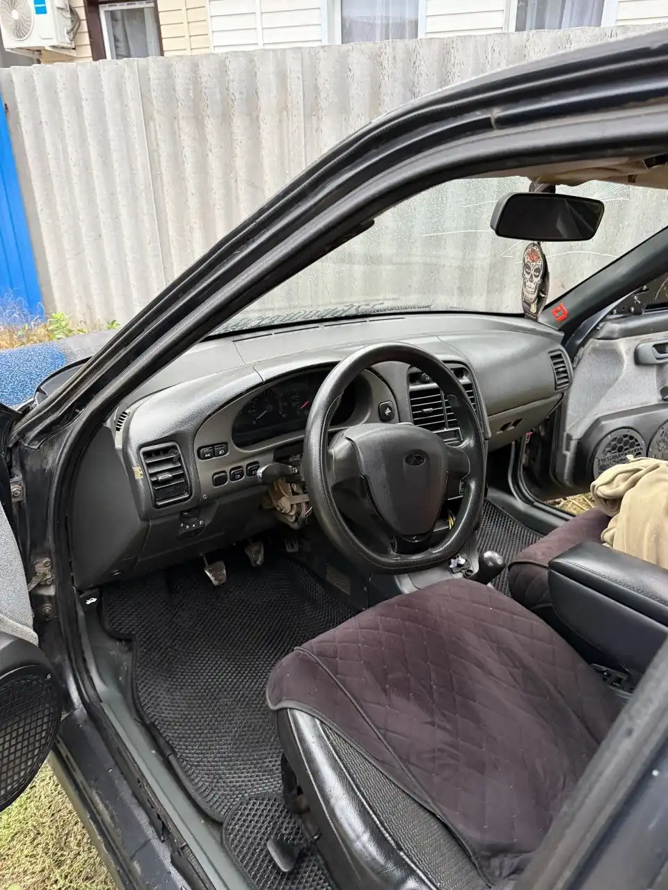 Продажа автомобиля 2006 года в хорошем состоянии