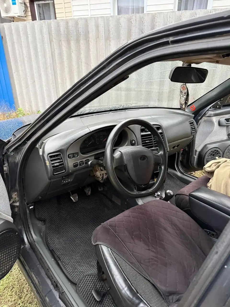 Продажа автомобиля 2006 года в хорошем состоянии