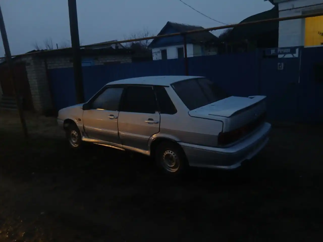 Автомобиль 2005 года в хорошем состоянии