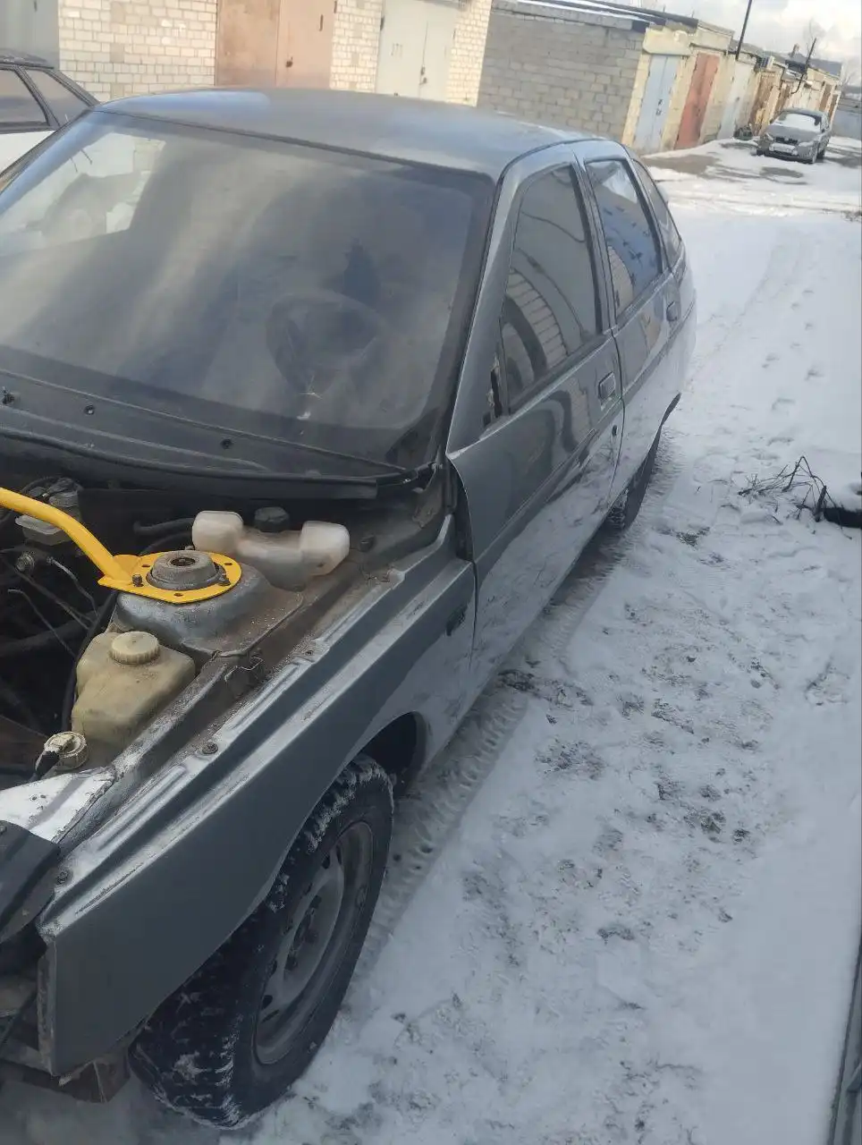 Продажа автозапчастей на авторынке