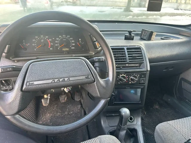 Автомобиль 2003 года выпуска с мотором и коробкой передач - Авто в Волгоградская область