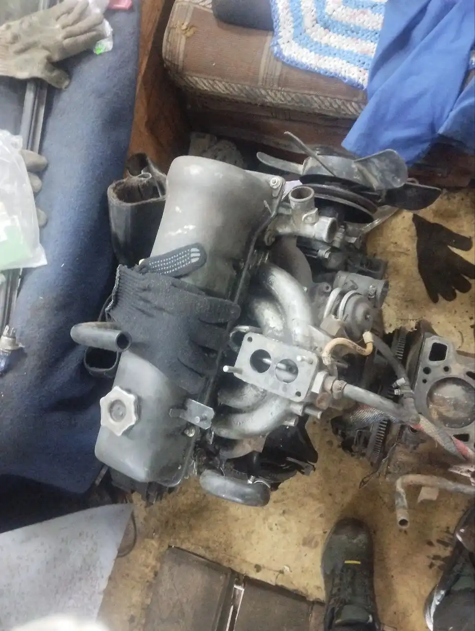 Продажа автозапчастей для ВАЗ: мотор, стопы, резина, литье, паук, резонатор, кузовные детали - Автозапчасти для ВАЗ (Запчасти) в Волгоград