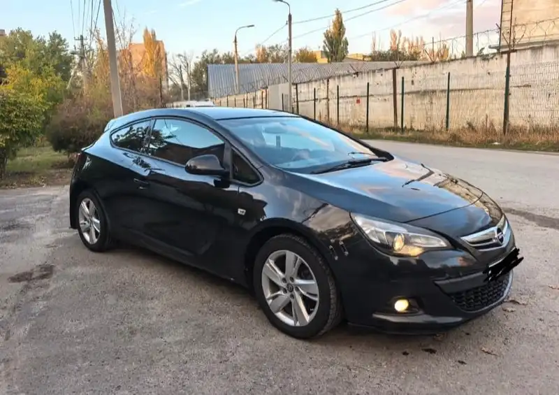 Opel Astra GT 2012 года в отличном состоянии - Легковые автомобили (Авто) в Волгоград