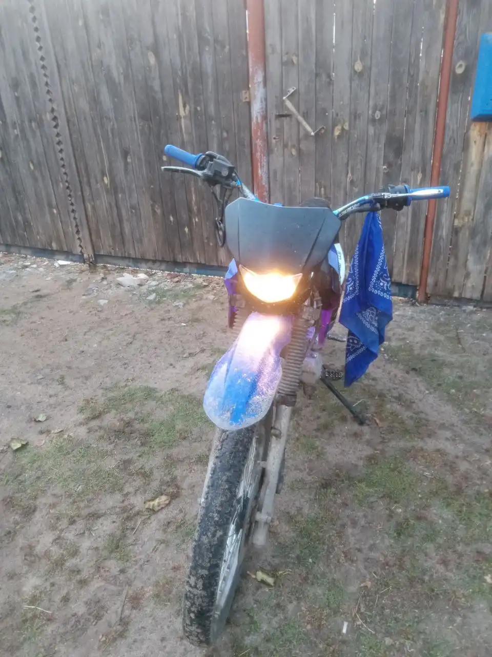 Продам мотоцикл 200 кубов - Мотоциклы (Авто) в Волгоград
