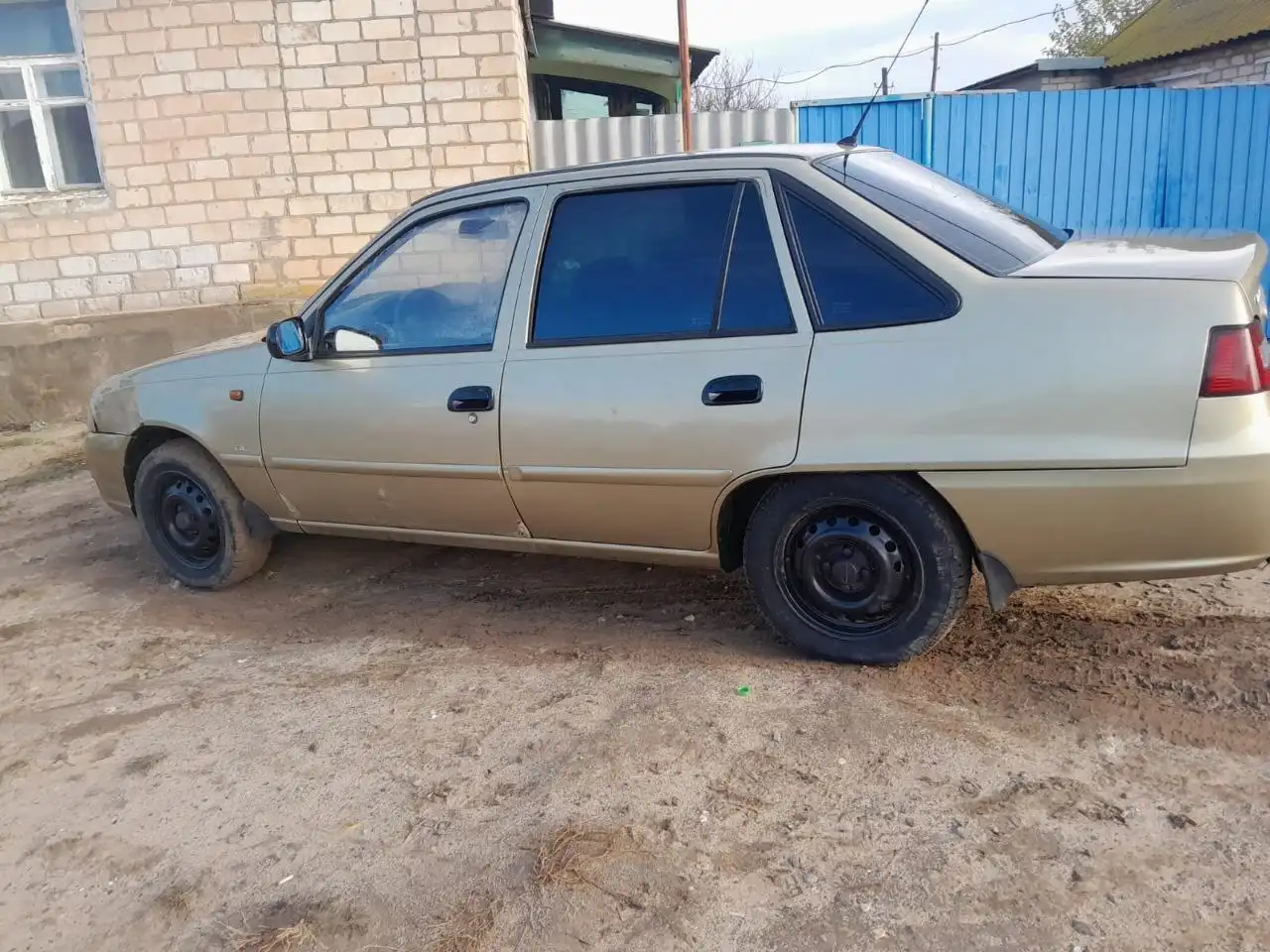 Daewoo Nexia 2011 года в хорошем состоянии - Легковые автомобили (Авто) в Волгоград