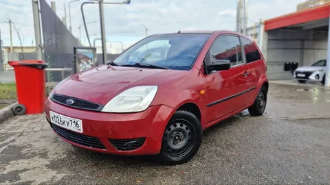 Ford Fiesta MK5 1.3 мех - Авто в Казань