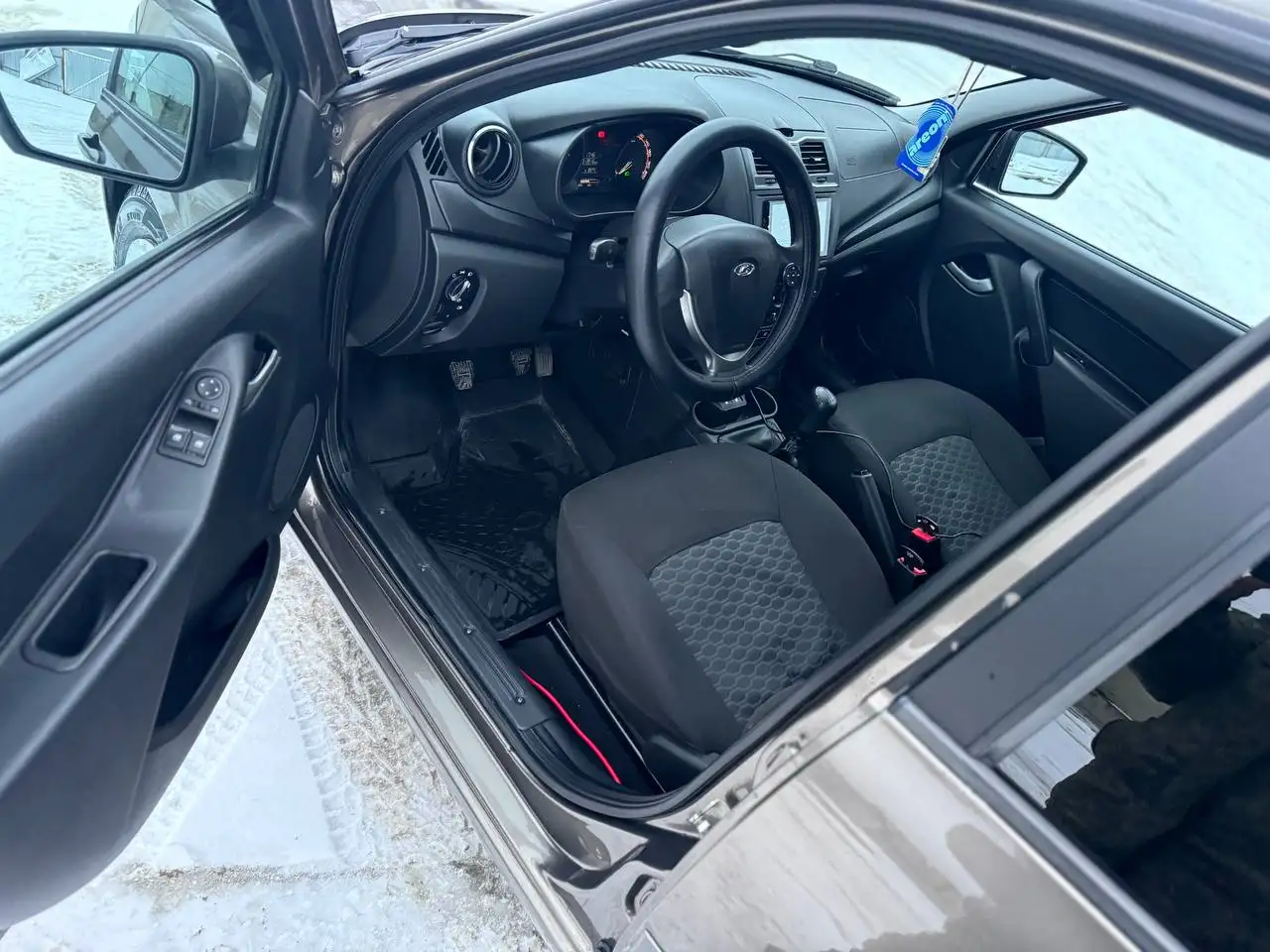 Продажа автомобиля 2018 года с идеальным состоянием - Легковые автомобили (Авто) в Волгоград