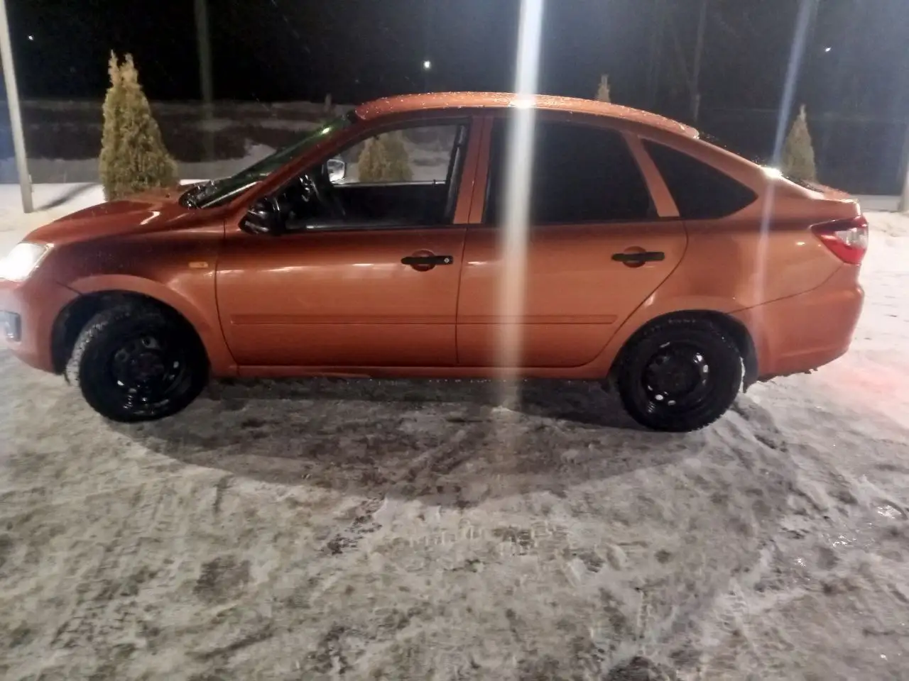 Автомобиль 2015 года в хорошем состоянии - Авто в Неизвестно