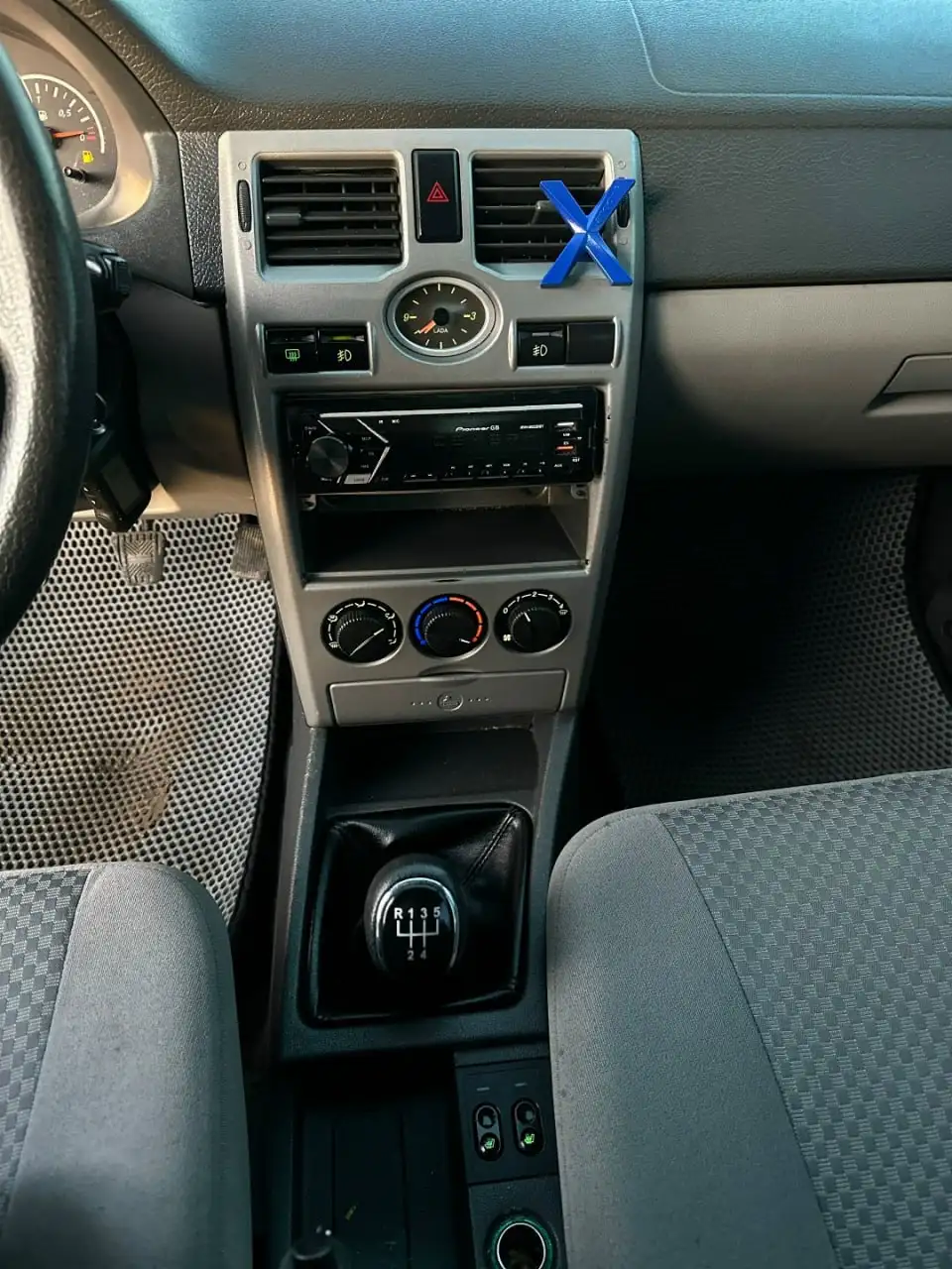 LADA PRIORA 2011 года выпуска - Легковые автомобили (Авто) в Волгоград