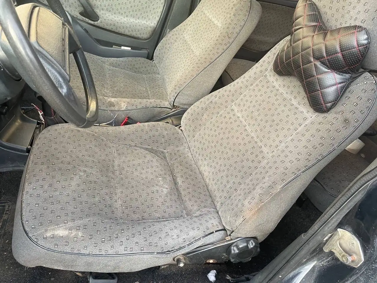 Продажа автомобиля 2006 года с незначительными дефектами - Авто в Волгоград