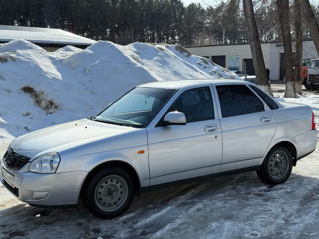 Продажа автомобиля 2007 года с двумя подъемниками - Авто в Волгоград