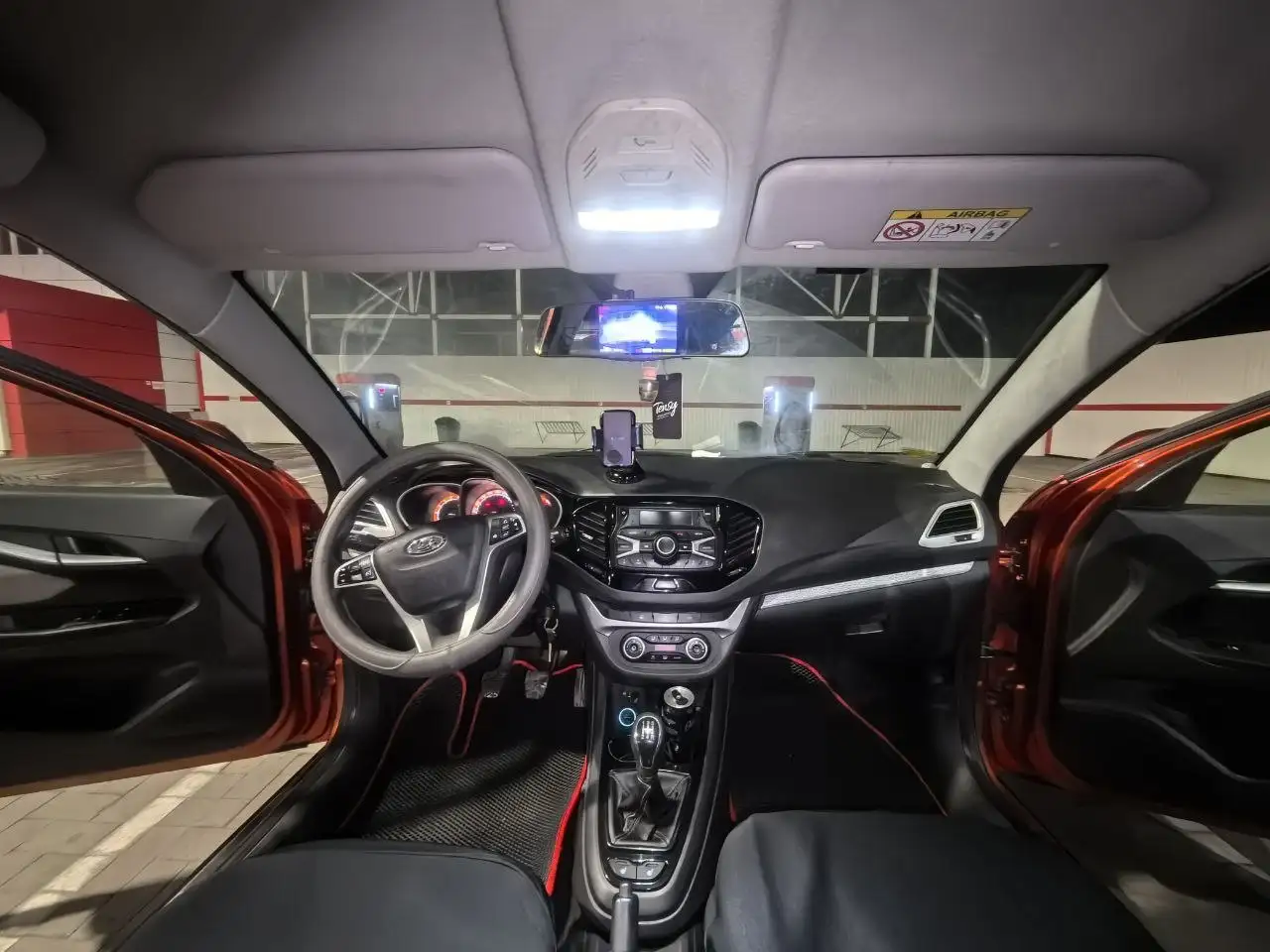 Продажа Lada Vesta SW Cross 2019 года - Авто в Волгоград