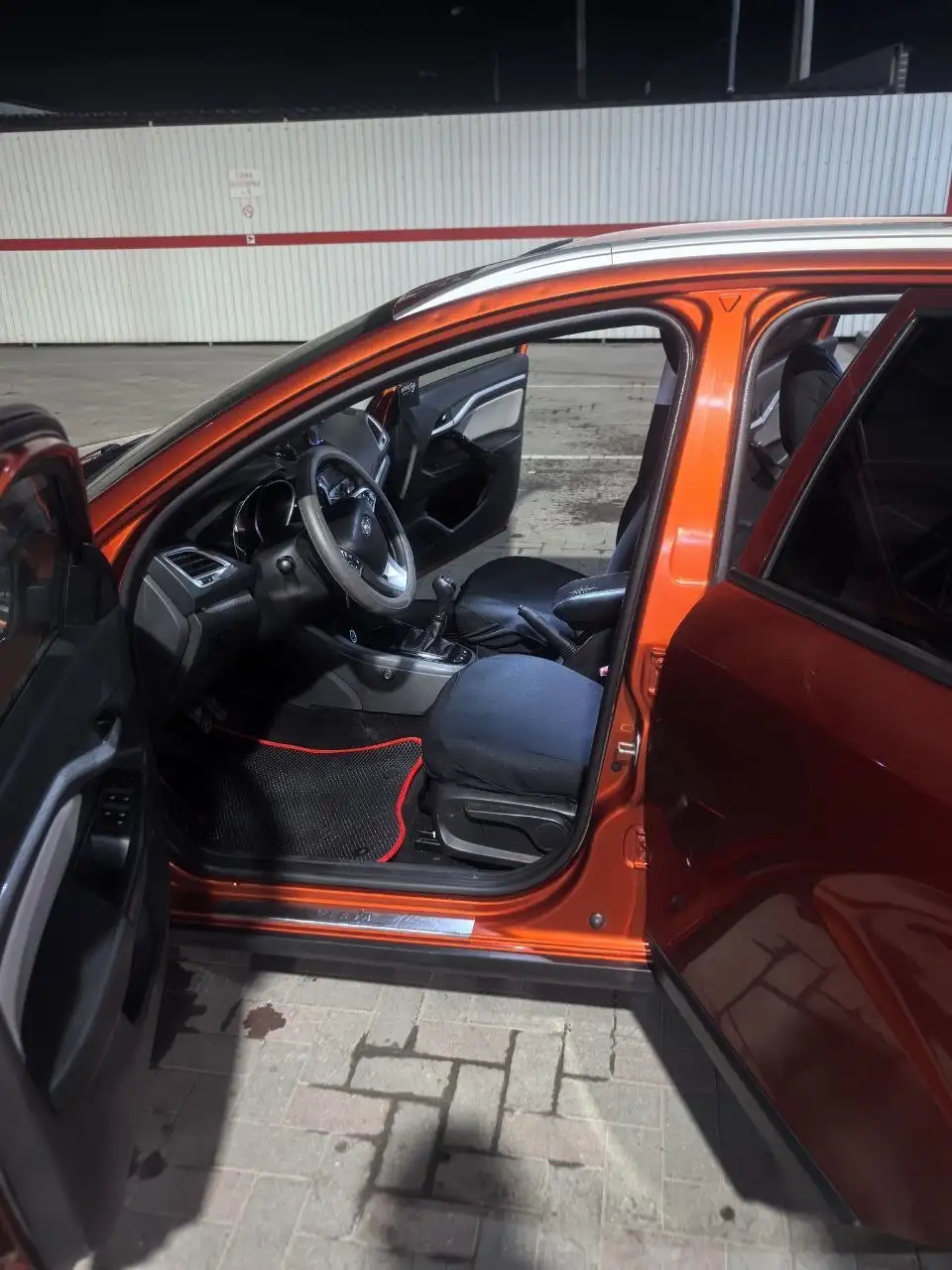 Продажа Lada Vesta SW Cross 2019 года - Авто в Волгоград