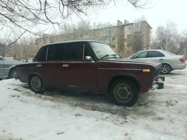 Продажа автомобилей ВАЗ 2106 и Toyota Corolla - Легковые автомобили (Авто) в Волгоград