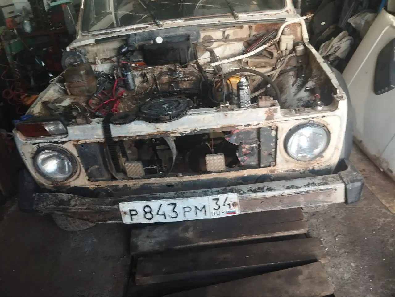 Продажа двух автомобилей Нива в разборе - Разборка/Запчасти (Авто) в Волгоградская область