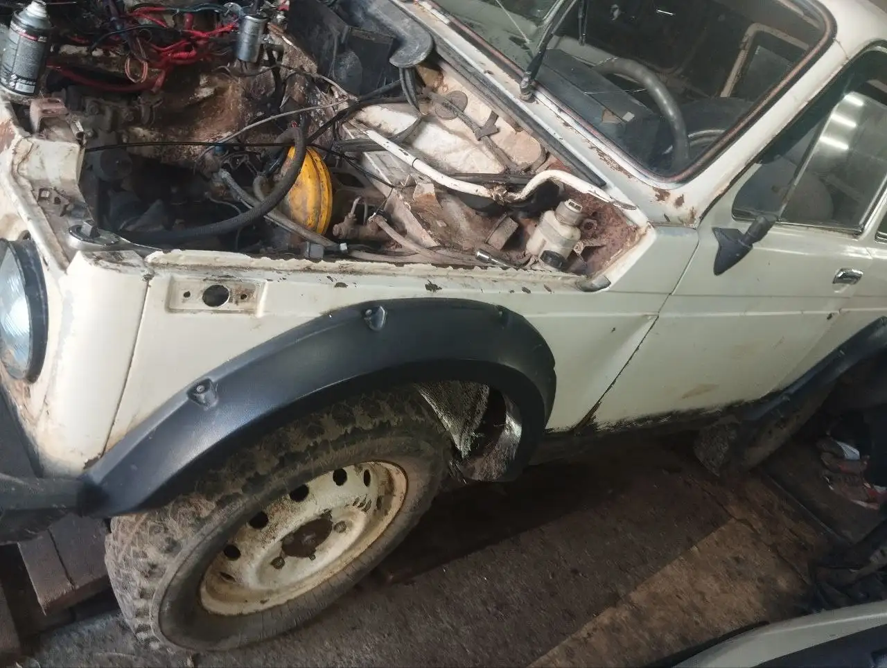 Продажа двух автомобилей Нива в разборе - Разборка/Запчасти (Авто) в Волгоградская область