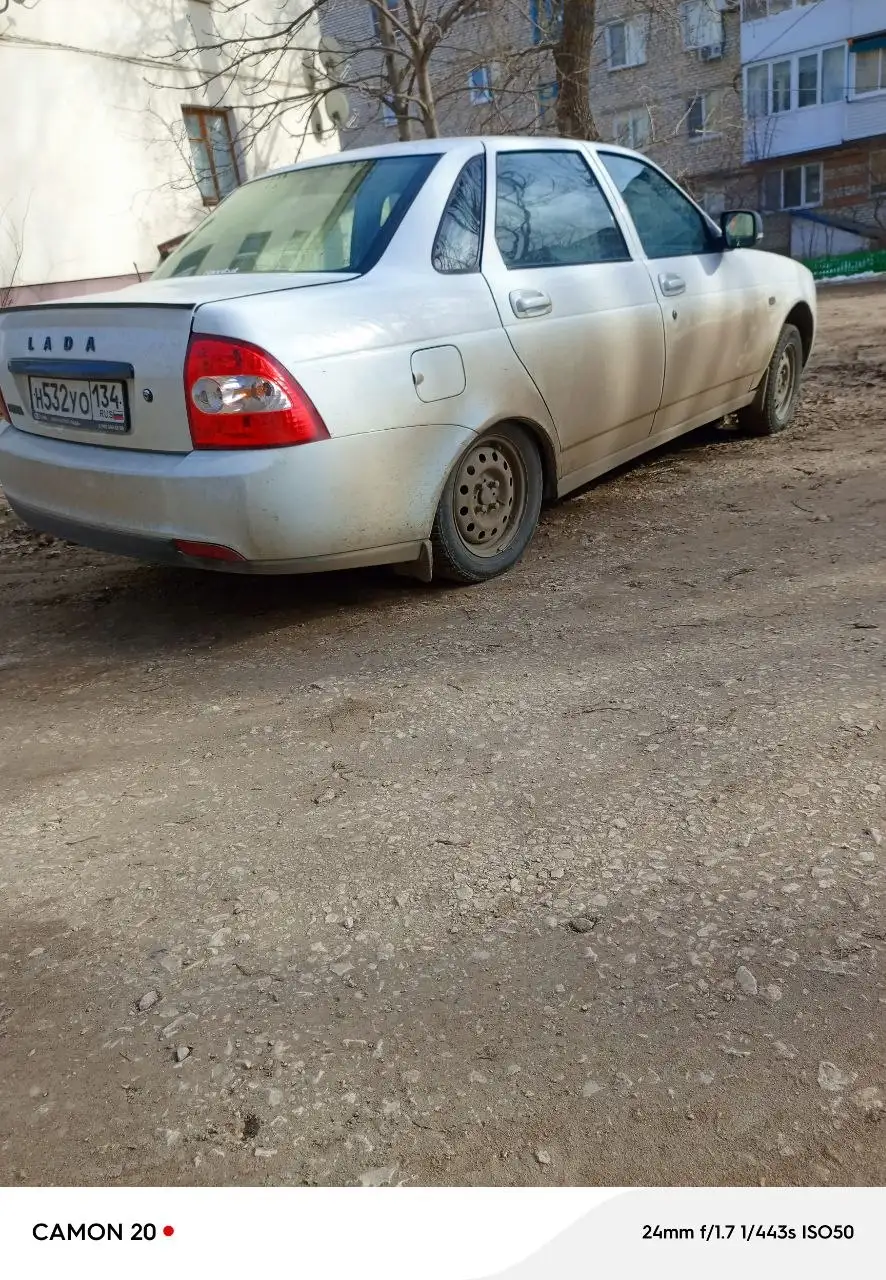 Продажа Лады Приоры с улучшенной комплектацией - Легковые автомобили (Авто) в Волгоград