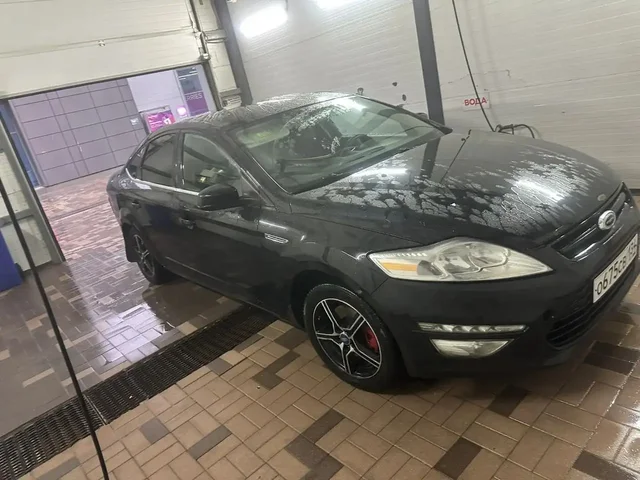 Автомобиль 2011 года 1.6 механика - Легковые автомобили в Волгоград