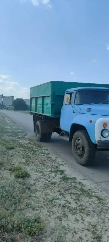 Продам ЗИЛ дизель самосвал - Грузовики (Авто) в Волгоград