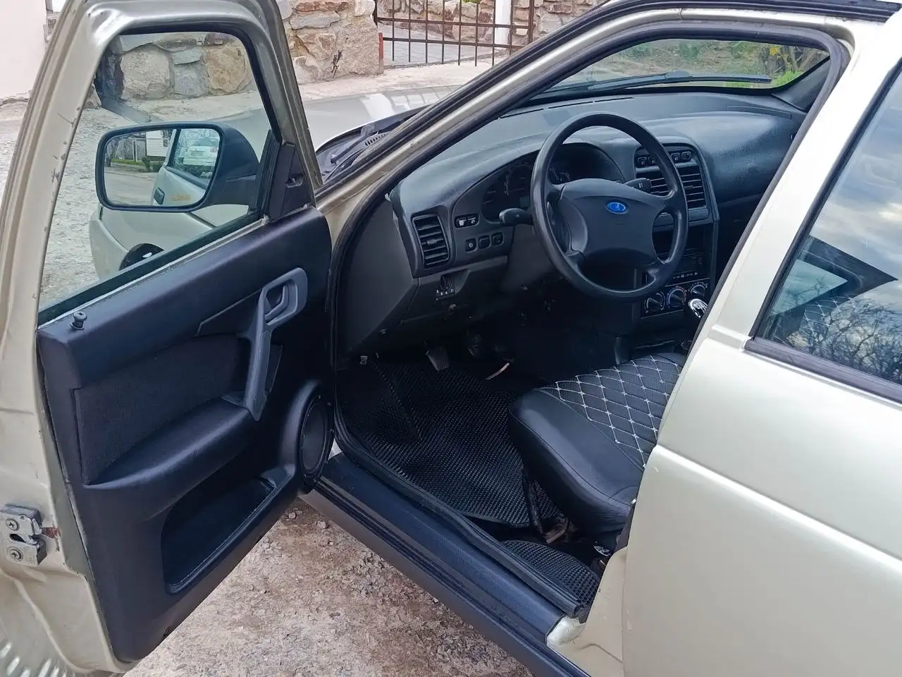 Продажа ВАЗ-2112 2006 года - Легковые автомобили (Авто) в Волгоград