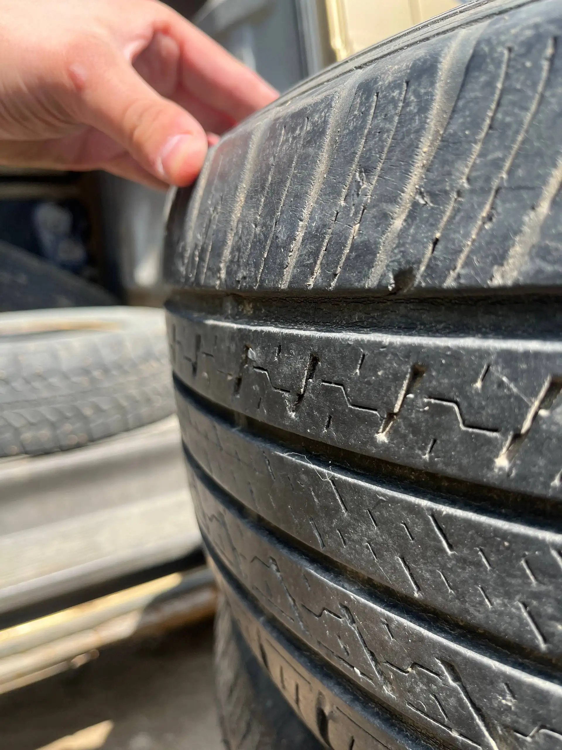 Продам Dunlop Grandtrek ST30 235/55 R18 - Запчасти в Волгоград