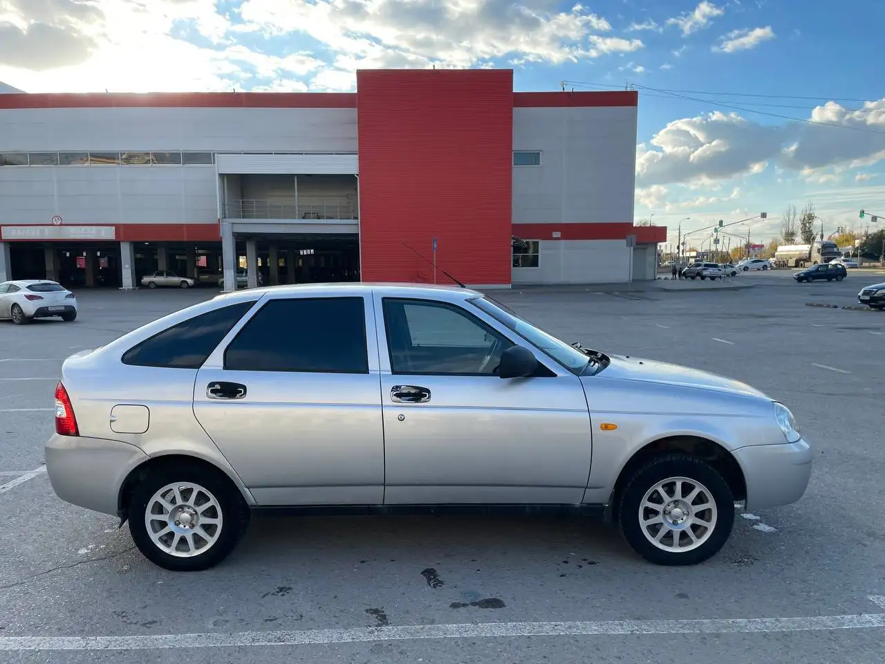 Lada Priora 2011 - Авто в Волгоград