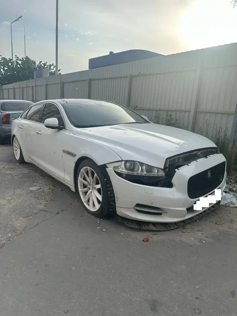 Jaguar XJ X351, 2015 - Авто в Волгоградская область