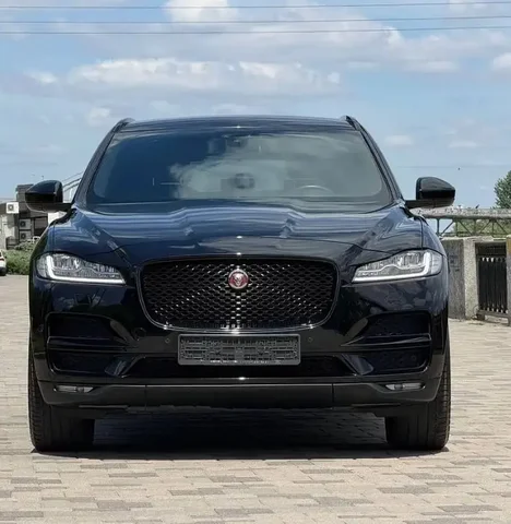 Jaguar F-Pace 2018 - Автомобили и запчасти в Волгоград
