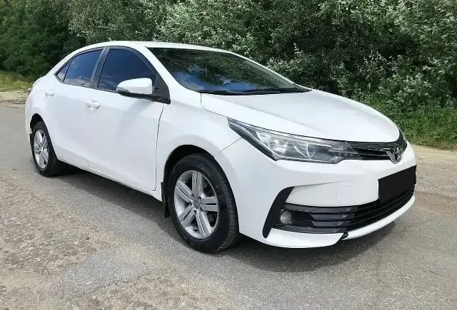 Toyota Corolla 2016 - Кроссоверы в Волгоград