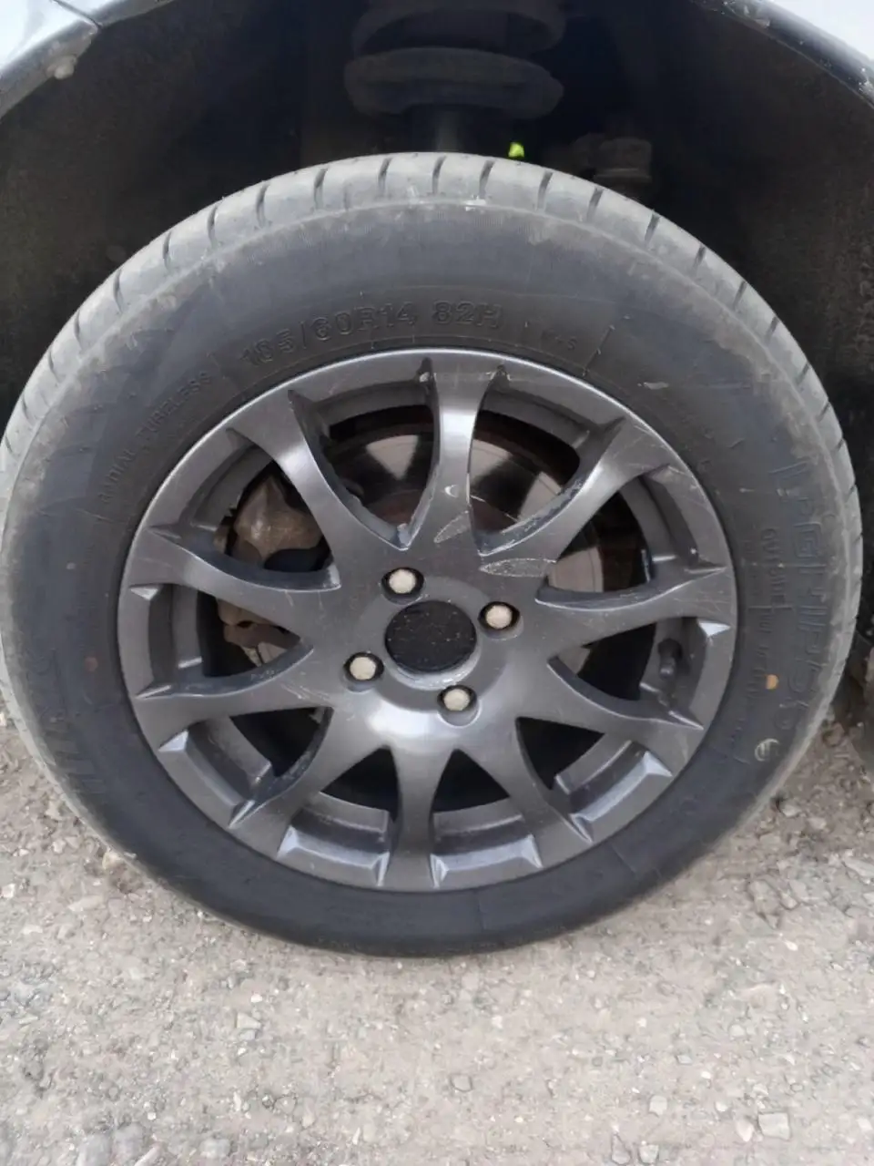 Новая резина с дисками 185/60 R14 - Шины и диски (Авто) в Волгоград