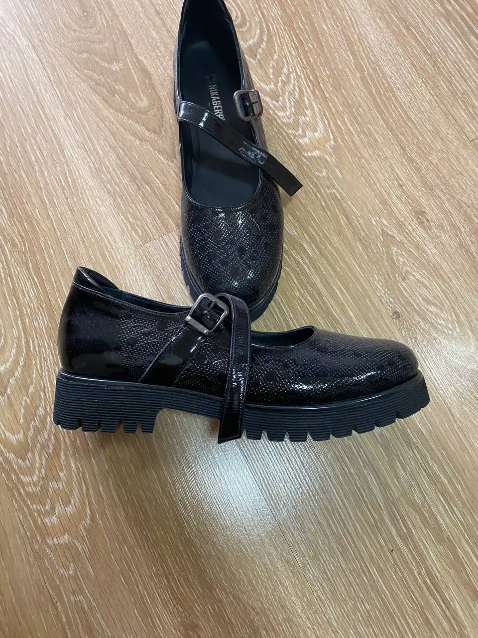 Туфли лаковая кожа размер 44