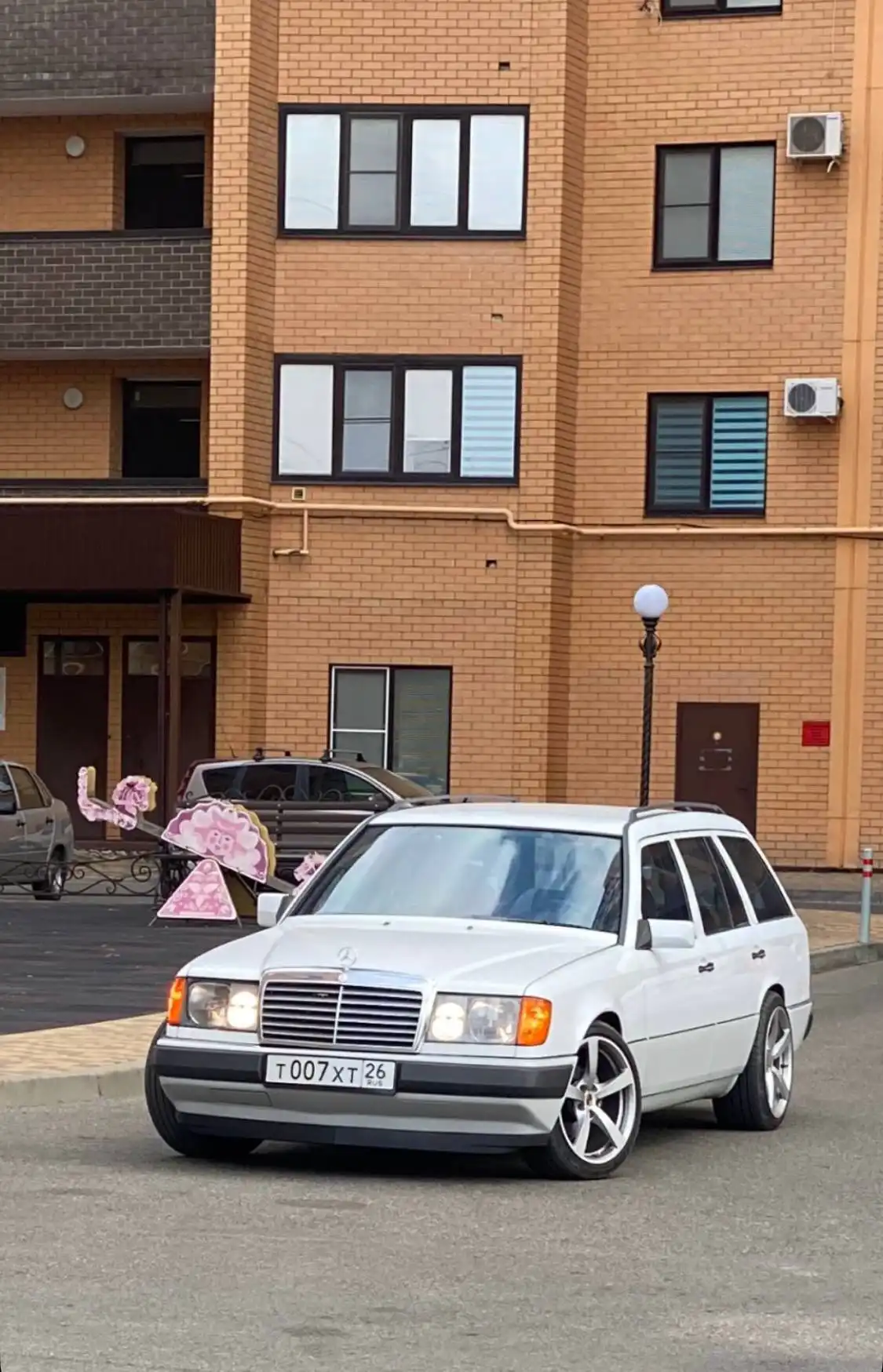 Продается Мерседес W124 E200 1990 года - Авто в Ставрополь