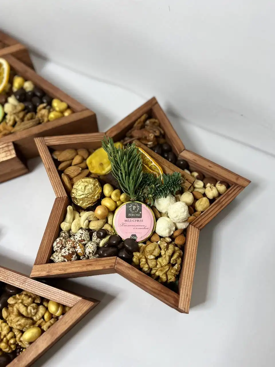 Новогодний подарок с практичным блеском