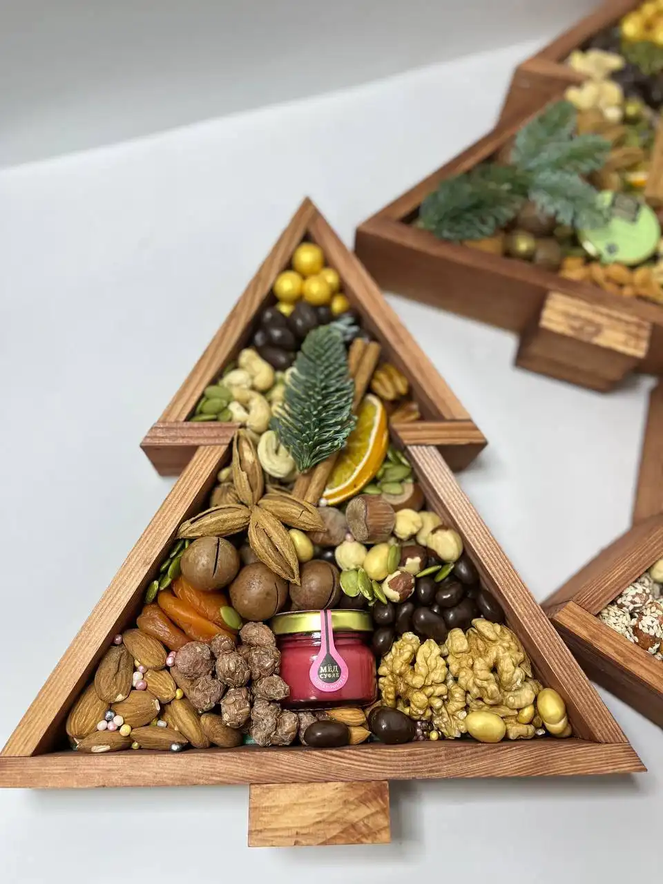 Новогодний подарок с практичным блеском