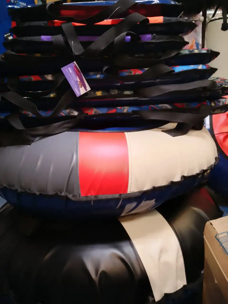 Тюбы, санки-ледянки в Шелехове