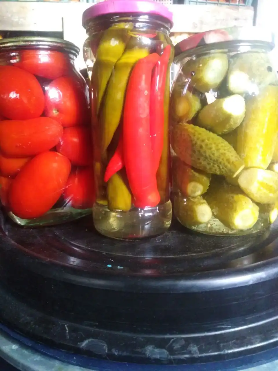 Домашние заготовки: соленья, варенья, компоты