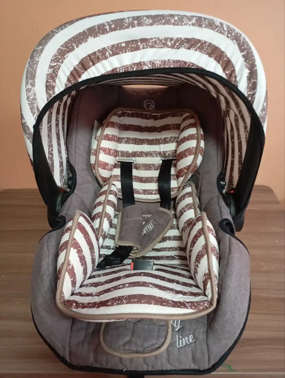 Продам автолюльку в хорошем состоянии