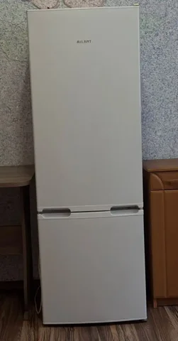 Продам холодильник Атлант ХМ 4209-000 - Растения в Шелехов