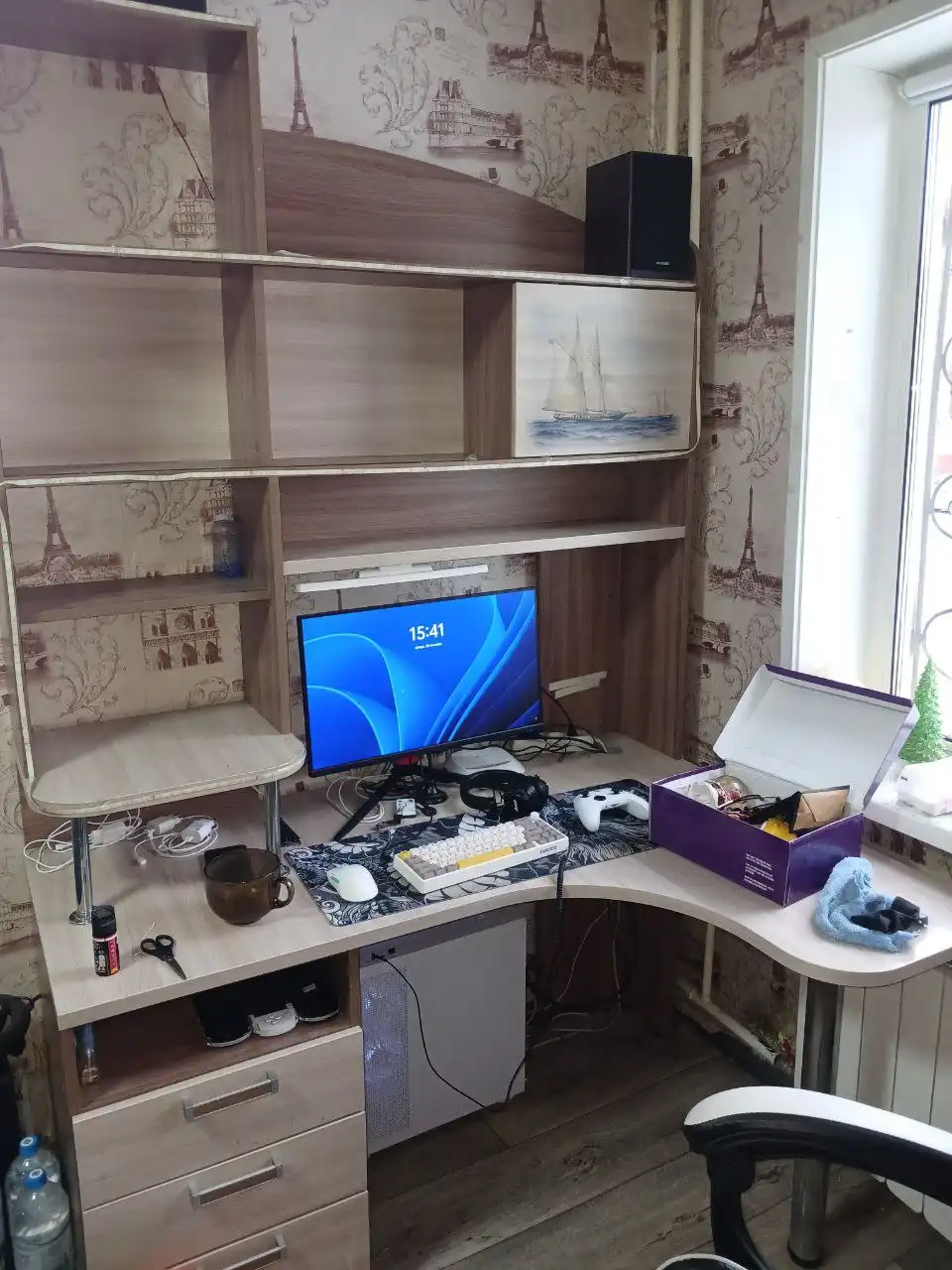 Продам компьютерный стол