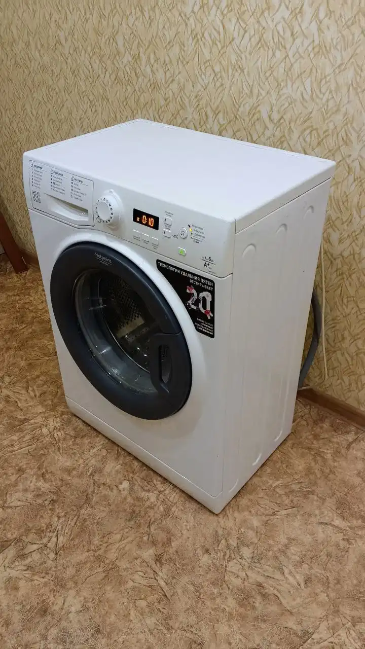 Продажа стиральной машины Hotpoint-Ariston VMSF 6013