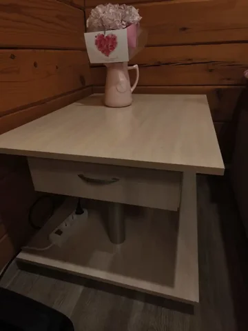 Журнальный столик на колесиках - Мебель в Шелехов