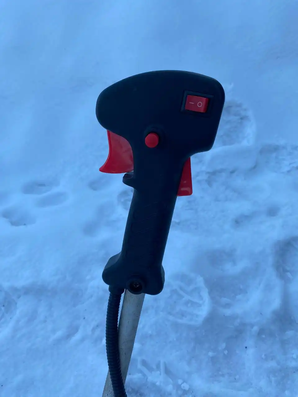 Продажа бензиновой газонокосилки триммера с заменёнными деталями - Садовый инвентарь (Барахолка) в Шелехов