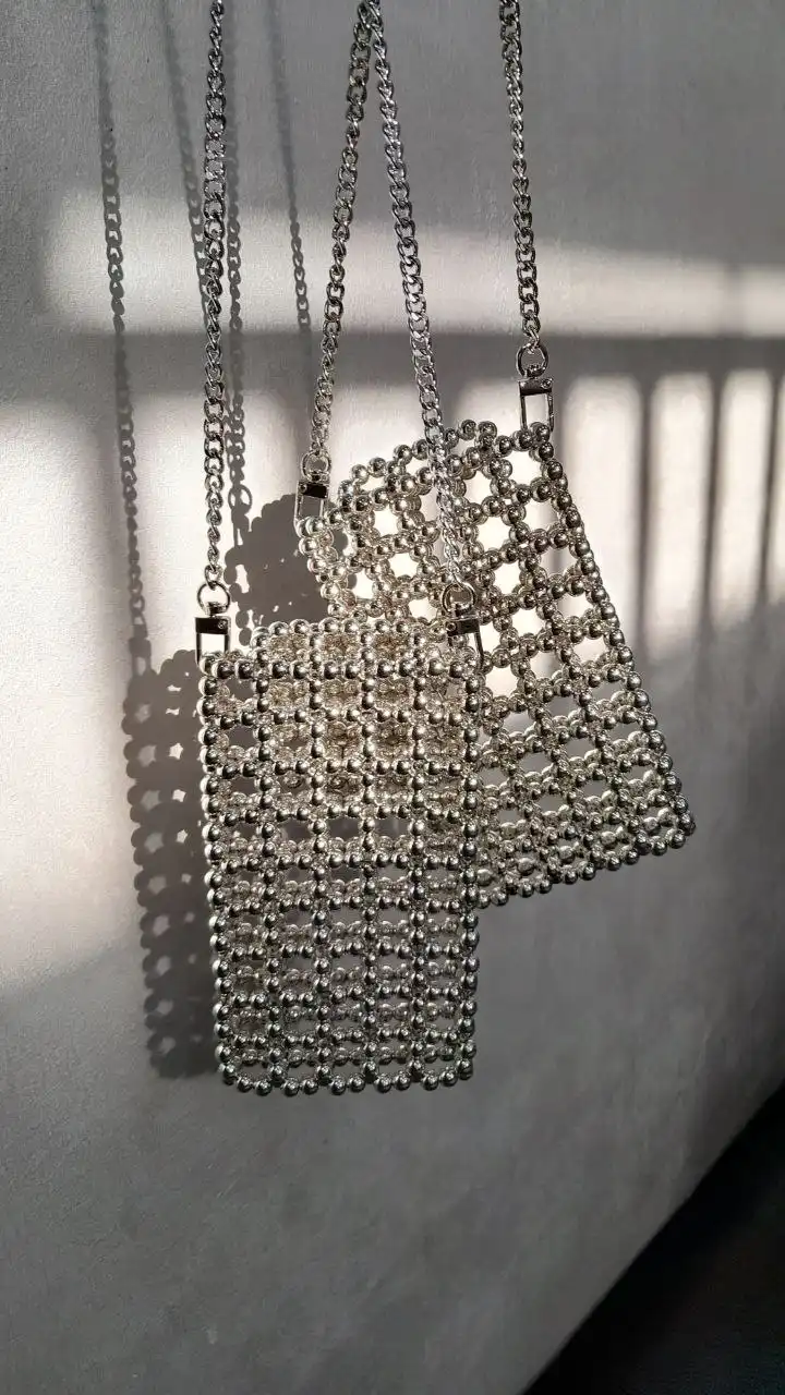 Сумка из бусин под телефон в Шелехове - Рукоделие (Хобби и отдых) в Шелехов