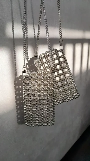 Сумка из бусин под телефон в Шелехове - Хобби и отдых в Шелехов